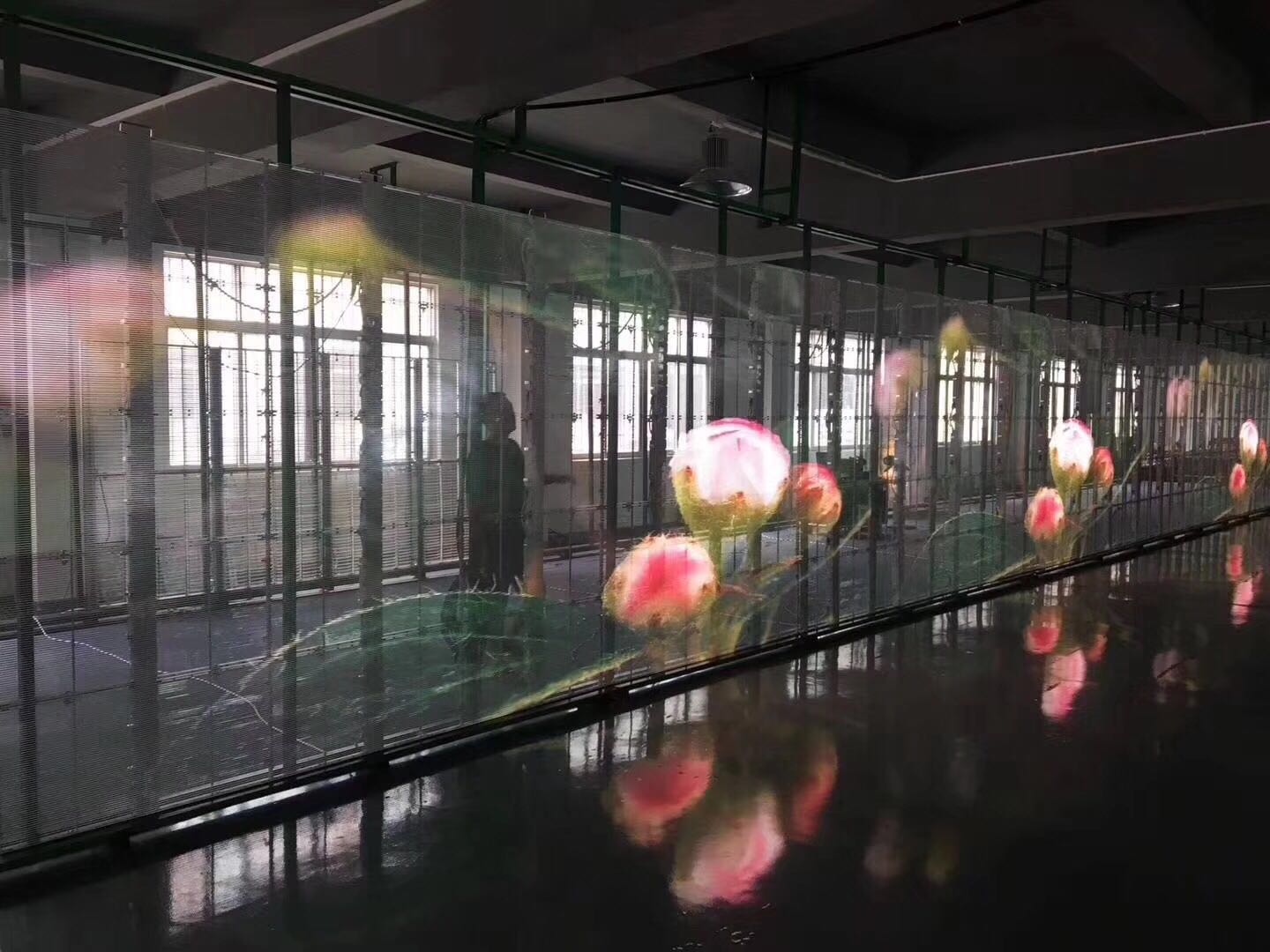 如何判斷一個(gè)LED透明屏廠家是否靠譜？